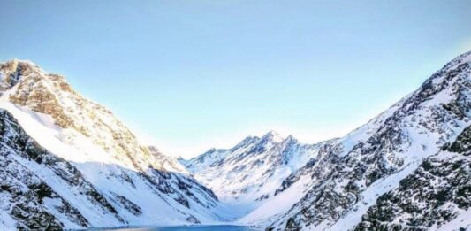Avalancha mortal en los Andes chilenos: tres excursionistas muertos y cuatro heridos en el centro de esquí Portillo