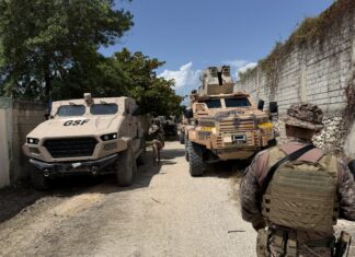 Contingente militar salvadoreño llega a Puerto Príncipe para apoyar la búsqueda de militares secuestrados por bandas armadas en Haití