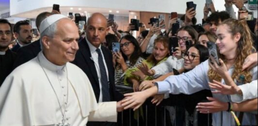 La intervención al Papa León IV ha concluido con éxito, informó la Santa Sede: “se le extirpó el lóbulo inferior del pulmón derecho”