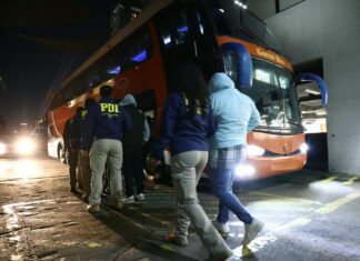 Más facultades policiales y controles biométricos en Chile: Reforma migratoria supera su último trámite en el Senado y queda en condiciones de ser ley